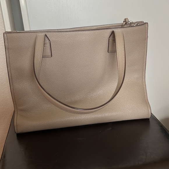 TORY BURCH GORGEOUS GREY SHOULDER TOTE BAG WITH TASSLE EUC - Picture 5 of 6